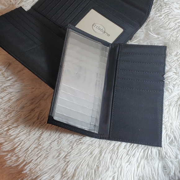 Liz Claiborne "Money Talks" Wallet NWT - Picture 12 of 16